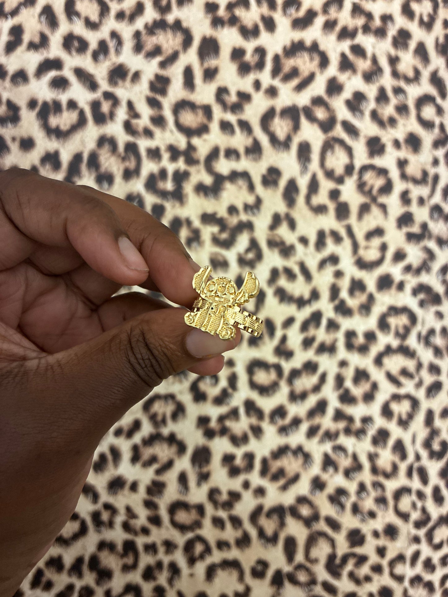 Baddie Stich Ring