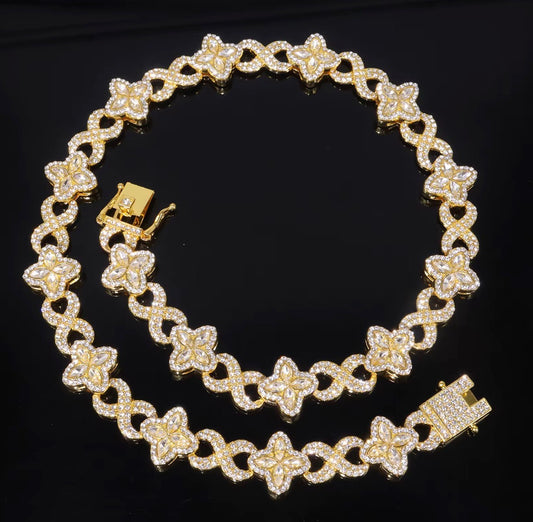 Clover Leaf Cuban Chain