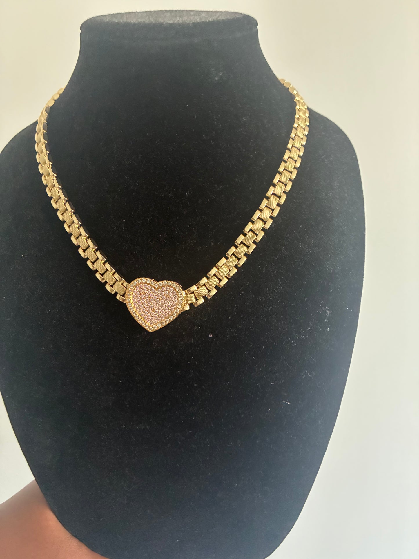 Rolex Heart w/thin Rolex chain